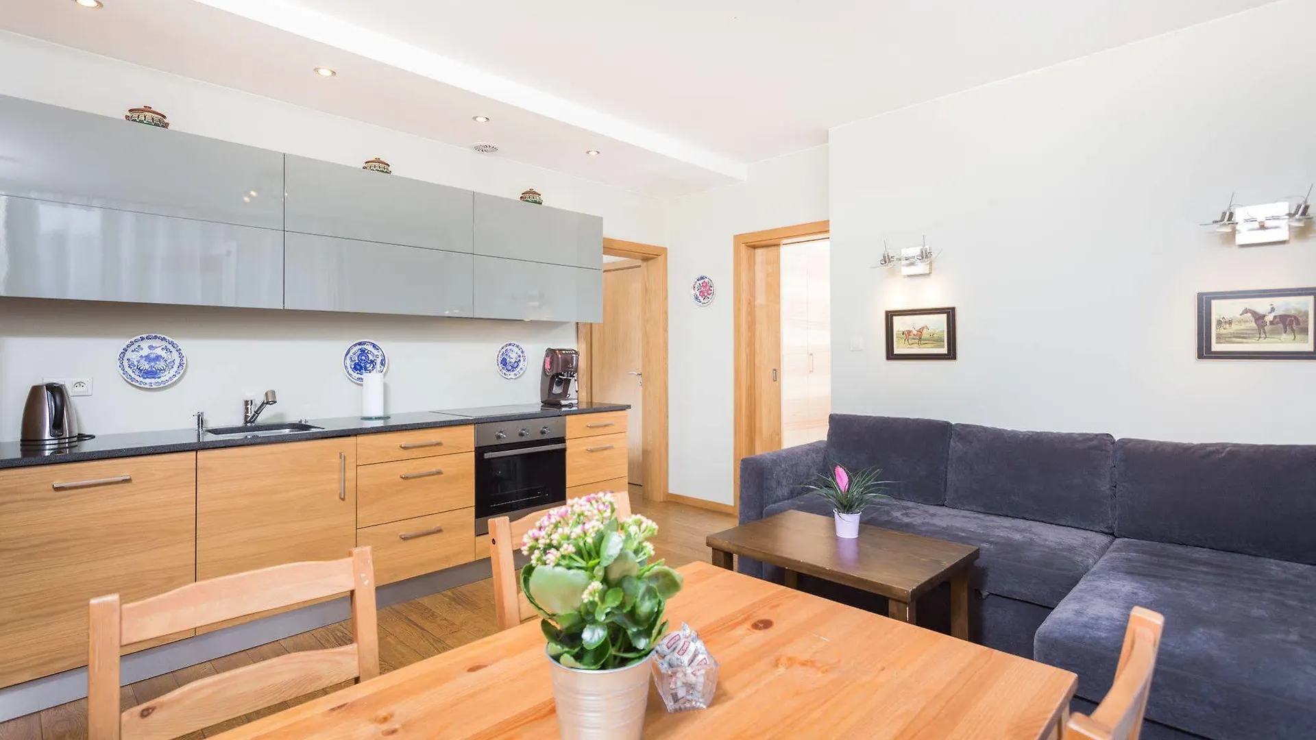 Inpoint Old Town Szeroka Apartments Krakow 0*,  Poland