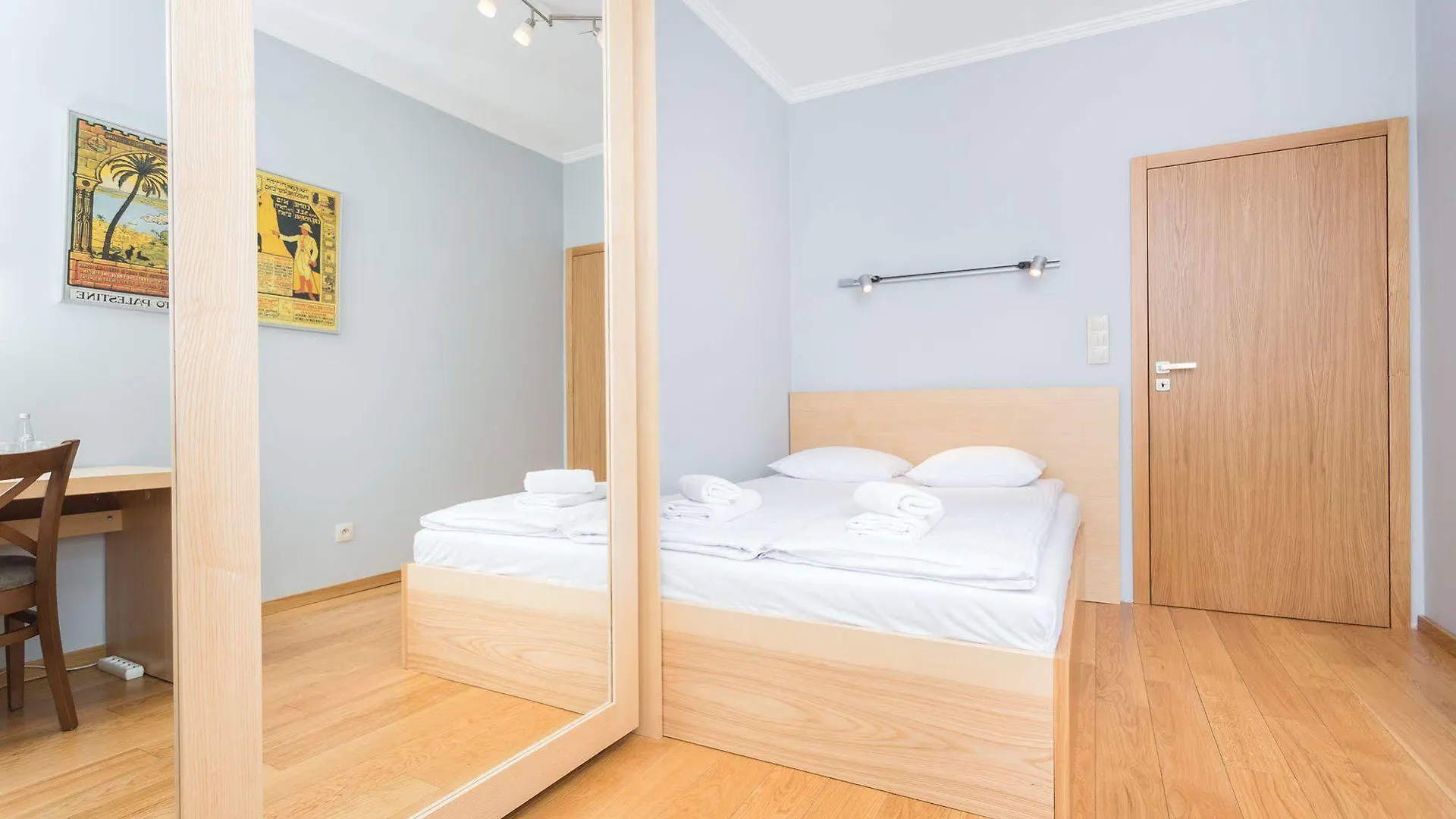 Inpoint Old Town Szeroka Apartments Krakow Poland